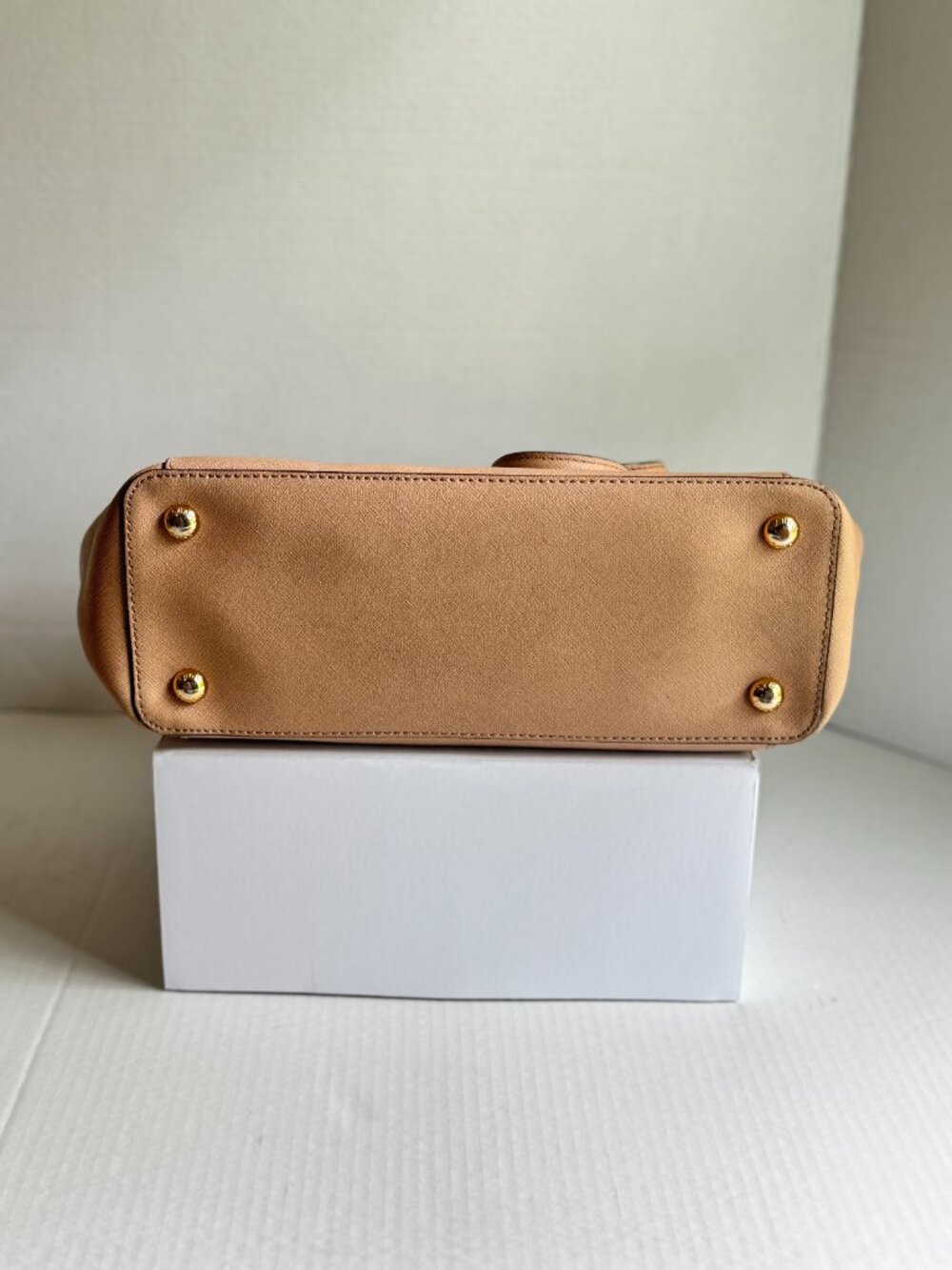 Michael Kors Charlotte Tote & Wallet Set Luggage Leather Gently Used - Picture 9 of 13